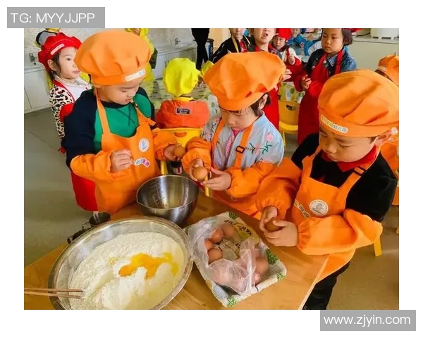 足球明星抠糖饼的趣味生活揭秘与场上风采的完美结合